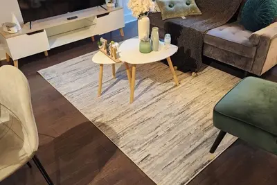 Image de Beau Condo 2 chambres avec parking intérieur