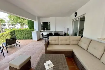 Image de Groundfloor apartment next to the pool - Er702lt