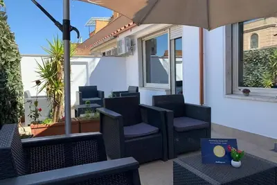 Image de Rome apartment penthouse with terrace spanish steps trevi fountain barberini