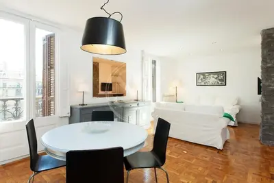 Image de Centrally located apartment for 6