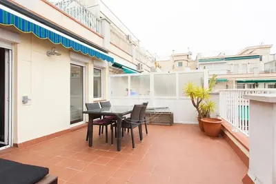 Image de Modern apartment with terrace in Hospital Clinic
