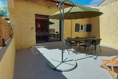 Image de La Maisonnette au carrefour du Vaucluse de L Ardèche, et de la Drome,