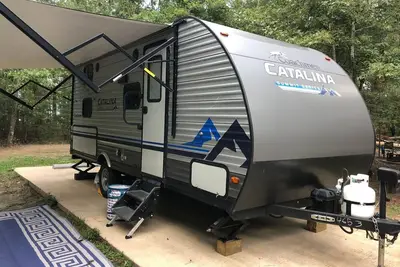 Image de Reds Coachmen Catalina Summit Series 7 184bhs Travel Trailer