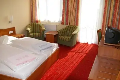 Image de Double room B without balcony (1-2 nights) - Hotel Angerer-Hof