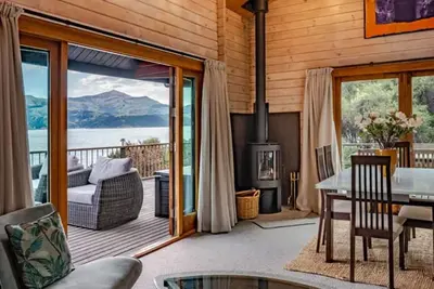 Image de Akaroa Oceanview Home