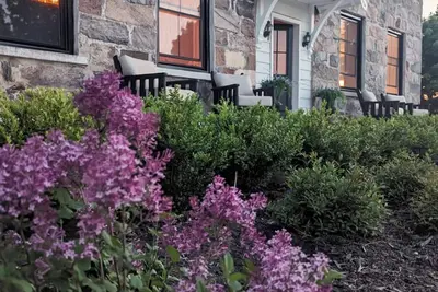 Image de Historic Stonehouse with Hot tub & Fire Pit
