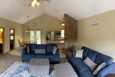 Image de 3-bedroom family friendly home on 4 acres near Hermann with WiFi, Ac, deck