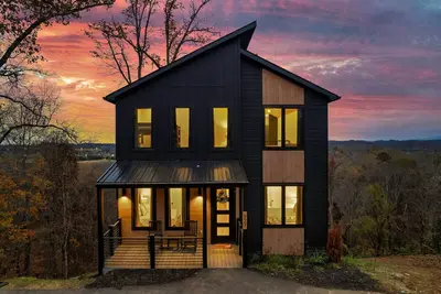 Image de New Luxurious 4bd 5b cabin with Indoor Pool, Hot Tub, Thtr &Game Rm, Winter deal