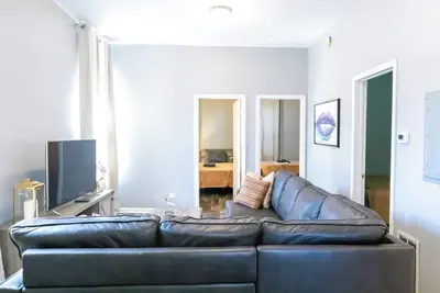 Image de Great Location. 5min to McCormick place. Downtown. Chinatown