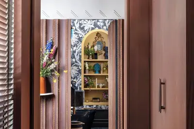 Image de \"Soprano\" – Rebellious Elegance in Opera, Madrid