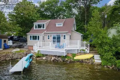 Image de Beautiful Waterfront Home on Webster Lake!