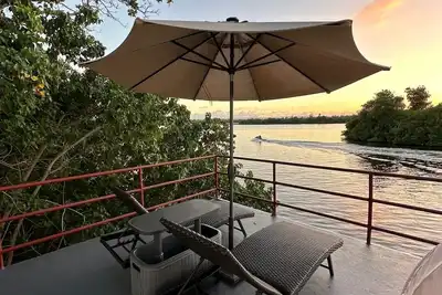 Image de Nautical Dream Waterfront Apartment ✰Netflix ✰Wifi ✰