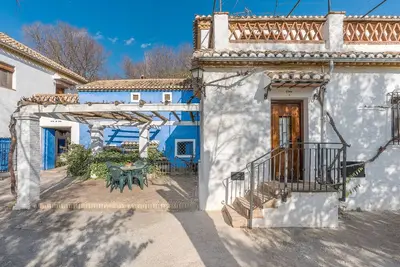 Appartement 'Apartamento El Tinao' avec vue sur les montagnes, piscine partagée et Wi-Fi