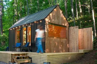 Image de `Whisper Woods` Resort | cozy, has sauna, near Brp