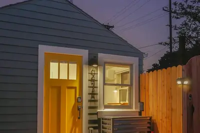 Image de Charming cottage in welcoming El Cerrito with luxury touches and great location!