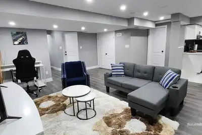 Image de Homely, cozy, spacious quiet basement apartment in a lovely neighborhood.