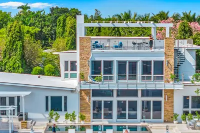 Image de Waterfront / Rooftop Terrace / Heated Pool / Canal View & Access / Horison Key | VlLLAS