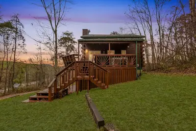 Image de Log Cabin, 3 Bedrooms, Sauna, Cold Plunge, Full Body Massage Chair, Sleeps 6