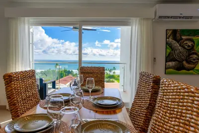 Image de Casago 1207, Brand New Rental, Tropical-Inspired Getaway – Nature and Style in Perfect Harmony