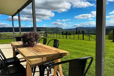 Image de Rotowai Hills Farm Stay. Nestled in the head of the stunning Mokauiti Valley.