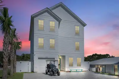 Image de Glimmer! Sleeps 26! 2 Blocks From The Beach!
