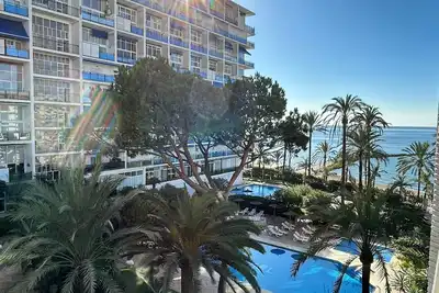 Image de Skol 420c - Lovely 1 Bed Apartment with Wi-Fi + Sea Views in Skol Marbella