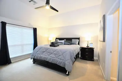 Image de Peaceful Family Friendly 4 Bd in North Houston