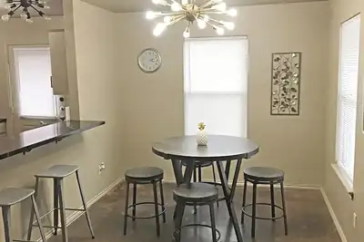 Image de The Brown House near TexasTech and Umc Hospital