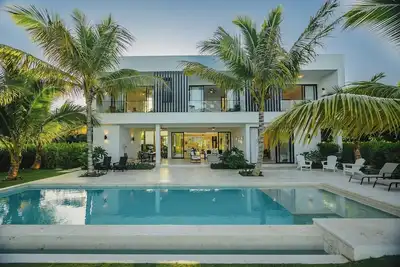 Image de Waterfront Luxury Home in Punta Cana Resort & Club