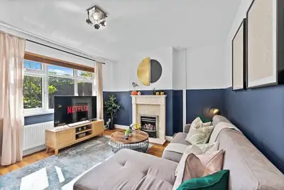 Image de Lovely 3 Bed in the heart of Windsor - Garden