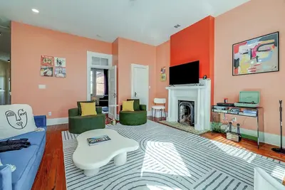 Image de Beautiful Historic Home close to Downton/ Forsyth park/ Restaurants /Riverwalk