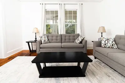 Image de Cool remodeled home in Downtown Columbus