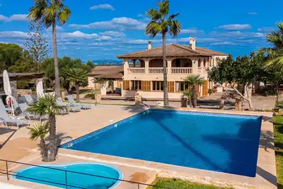 Image de Maison acceptant les animaux à Santa.