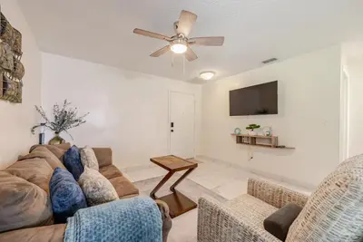 Image de A Tranquil Hideaway in a peaceful, quiet Deltona neighborhood