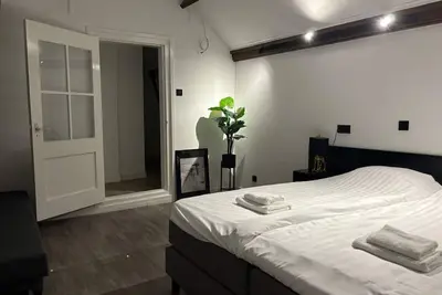 Image de Luxury 6 person apartment city center
