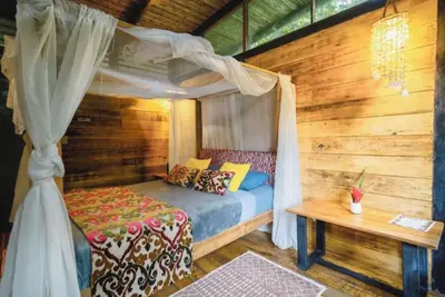 La Shamana / Ecological concept in the jungle
