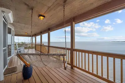 Image de 5263 - Sea Ripple, a charming home in the Soundfront area of Kdh, perfect for families and pets.