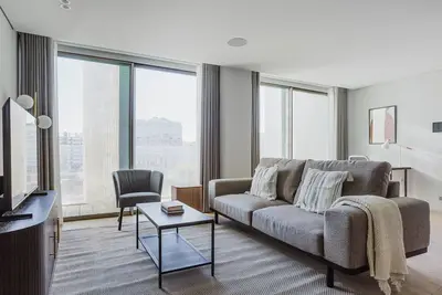 Image de Blueground | Avenidas Novas 2bd apartment