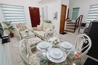 Image de 3-Bedroom Vacation Home Near Airport and White Sand Beaches