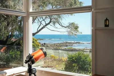 Image de 3-Bedroom Getaway Minutes from the Beach