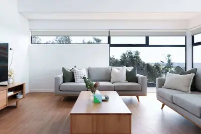 Image de Sleek 3-Bedroom Home with Designer Touches & Large Balcony