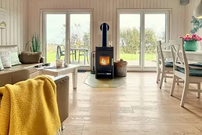 Image de Hyggebo - Sauna, bathtub, fireplace, terrace, 2 smart TVs, 2 parking spaces