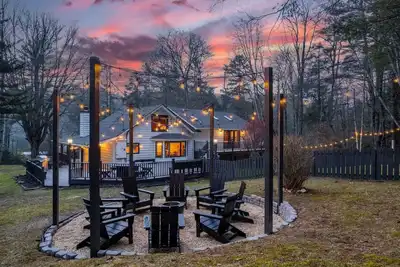 Image de Highlands Retreat - Pets, Fire Pit, Near Downtown