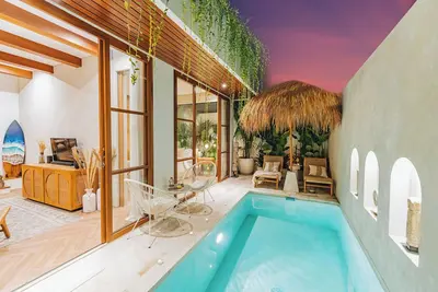 Image de 🏖Chic & Cosy little Cocoon🏡500m from the Beach🌊Bath tub & Private pool🌴