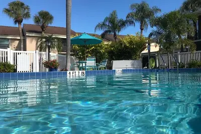 Image de Cozy 2-Bed Apt. with Pool in wonderful Bradenton