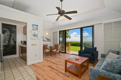 Image de Kp191 Ground Fl | Beachfront • Pool • Gym