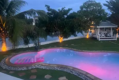 Image de Coconut Paradise Private Pool Lake View Villa