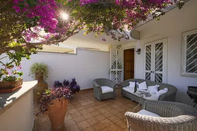 Image de A stone's throw from the sea - Apartment with parking