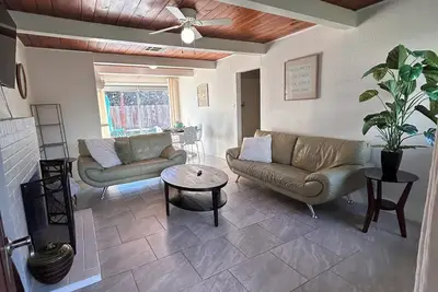 Image de 3 bed 2bath Pet friendly