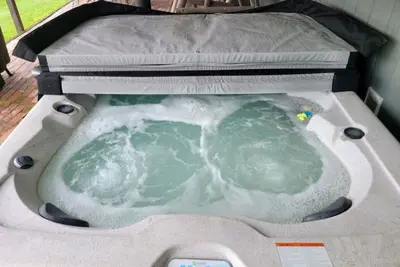 Image de Cozy Bremen Cabin with Hot Tub & Outdoor Bliss